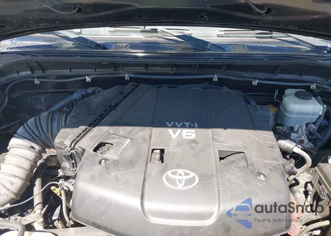 2007 Toyota Fj Cruiser z USA, uszkodzony, nr VIN JTEZU11F570010811